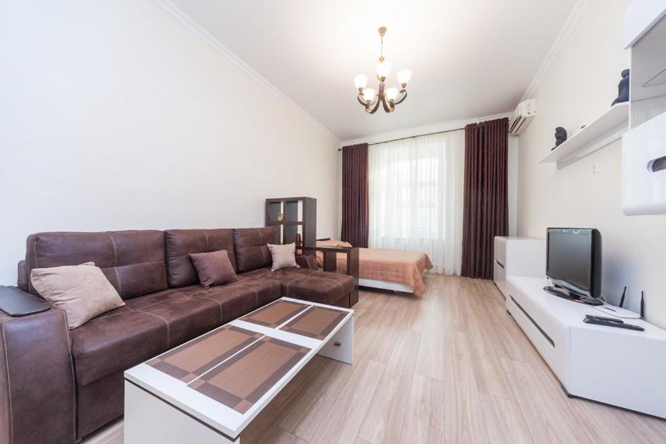 Center, Apartment On Deribasovskaya 10 Odessa Exterior foto